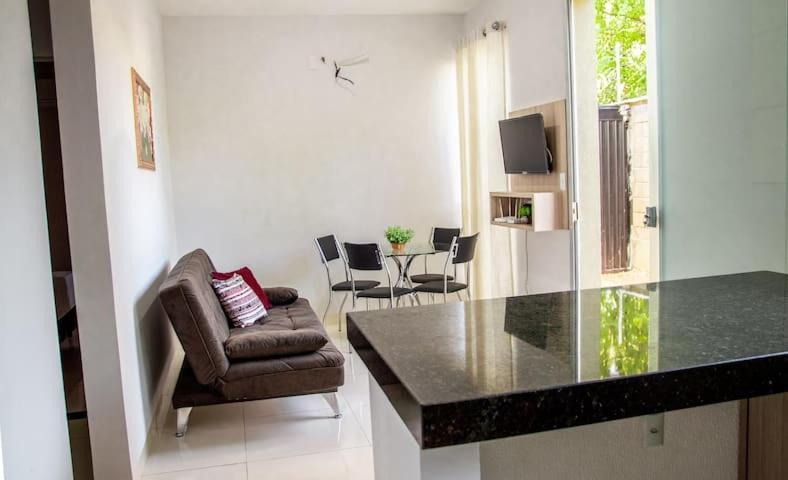 Apartamento Novo E Completo No Centro De Palmas C/ Internet ภายนอก รูปภาพ