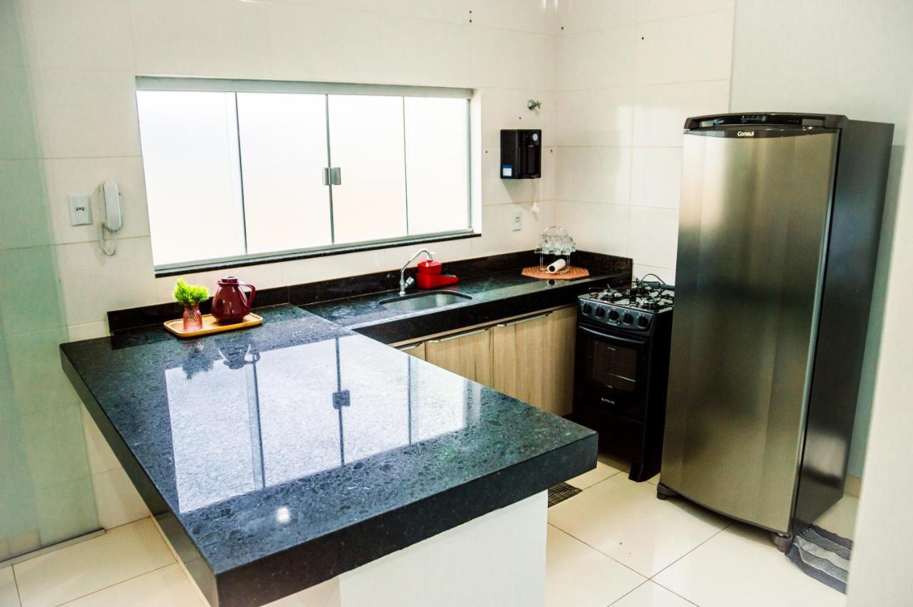 Apartamento Novo E Completo No Centro De Palmas C/ Internet ภายนอก รูปภาพ